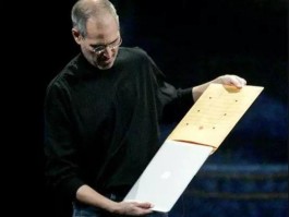 realme笔记本电脑曝光！致敬13年前苹果MacBookAir？
