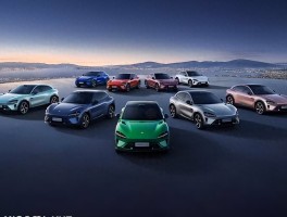 友商黑稿白搞？小米YU7卖爆，实力打脸