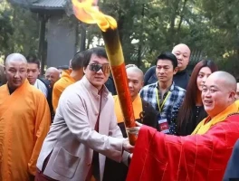 因果报应？王晶评价释永信，竟曝光少林足球内地未映缘由