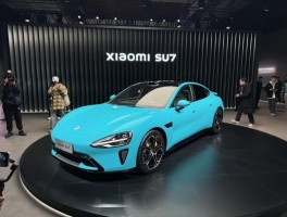 小米SU7首发亮相！雷军千日磨一剑，究竟有何亮点？