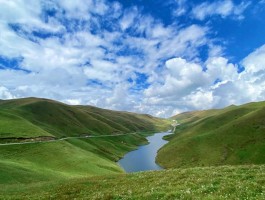 七八月份超凉爽的8个地方，自然景观丰富适合避暑旅居