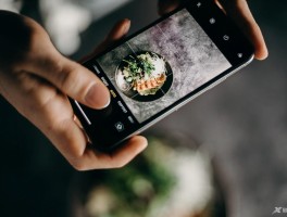 华为手机拍照如何显示日期时间？添加时间地点方法在这里
