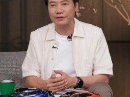 用户催交车求退订，对手忙截胡，小米YU7爆单狂欢咋变味了？