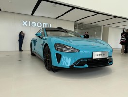 小米SU7售价21.59万起 4分钟订单破万 为何卖这么火？
