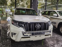 中东版丰田霸道4000最低配多少钱？丰田普拉多V6平行进口报价解析