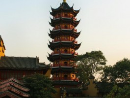 中国名城——南京：六朝古都的璀璨历史，现代都市的繁华盛景