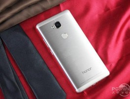 荣耀畅玩5X评测：千元金属指纹识别机究竟如何？(3)