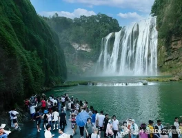 七八月份适合去哪里旅游？这些清凉景点不容错过