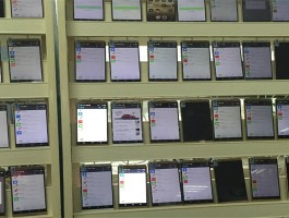 手机可投影到电脑屏幕？苹果等多机型操作，批量投屏指南