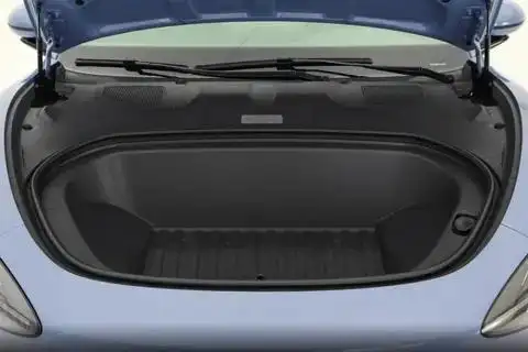  年轻人第一台车 _小米su7_小米SU7 跨界造车 