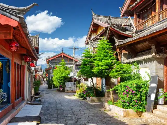 7-8月份避暑最佳地方_新疆夏季旅游攻略_新疆薰衣草旅游