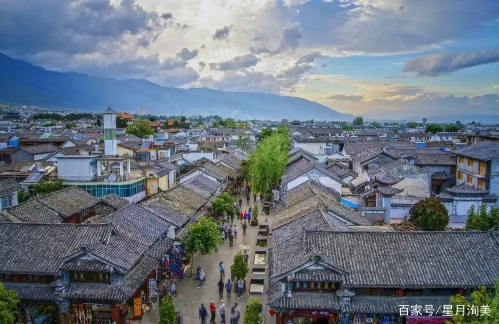 7-8月份避暑最佳地方_新疆夏季旅游攻略_新疆薰衣草旅游