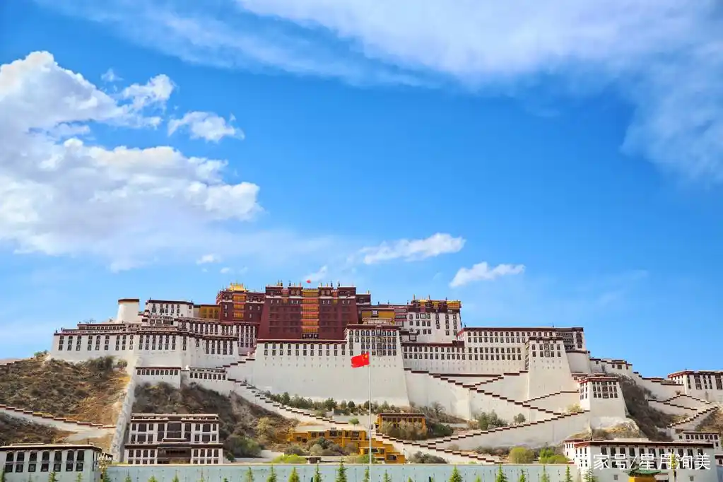 7-8月份避暑最佳地方_新疆薰衣草旅游_新疆夏季旅游攻略
