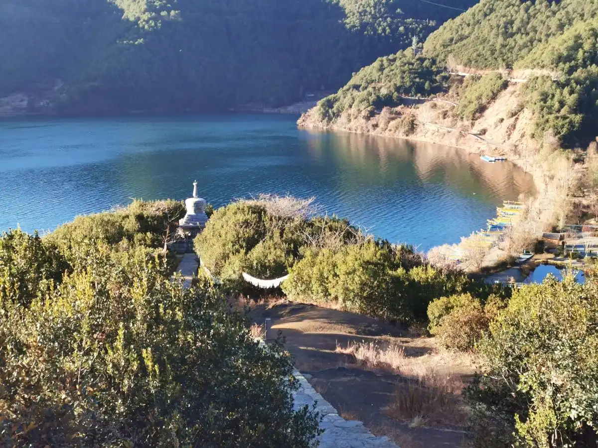 四川九寨沟旅游攻略_七八月份避暑胜地推荐_7-8月份避暑最佳地方