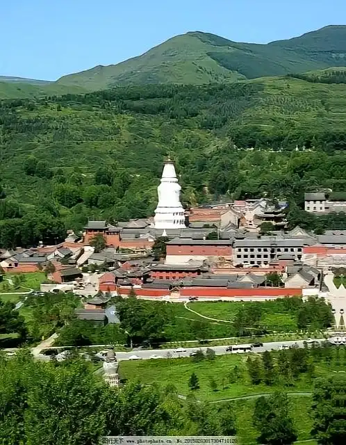 青岛夏天旅游攻略_夏天穷游必去10个地方_夏季旅游胜地推荐