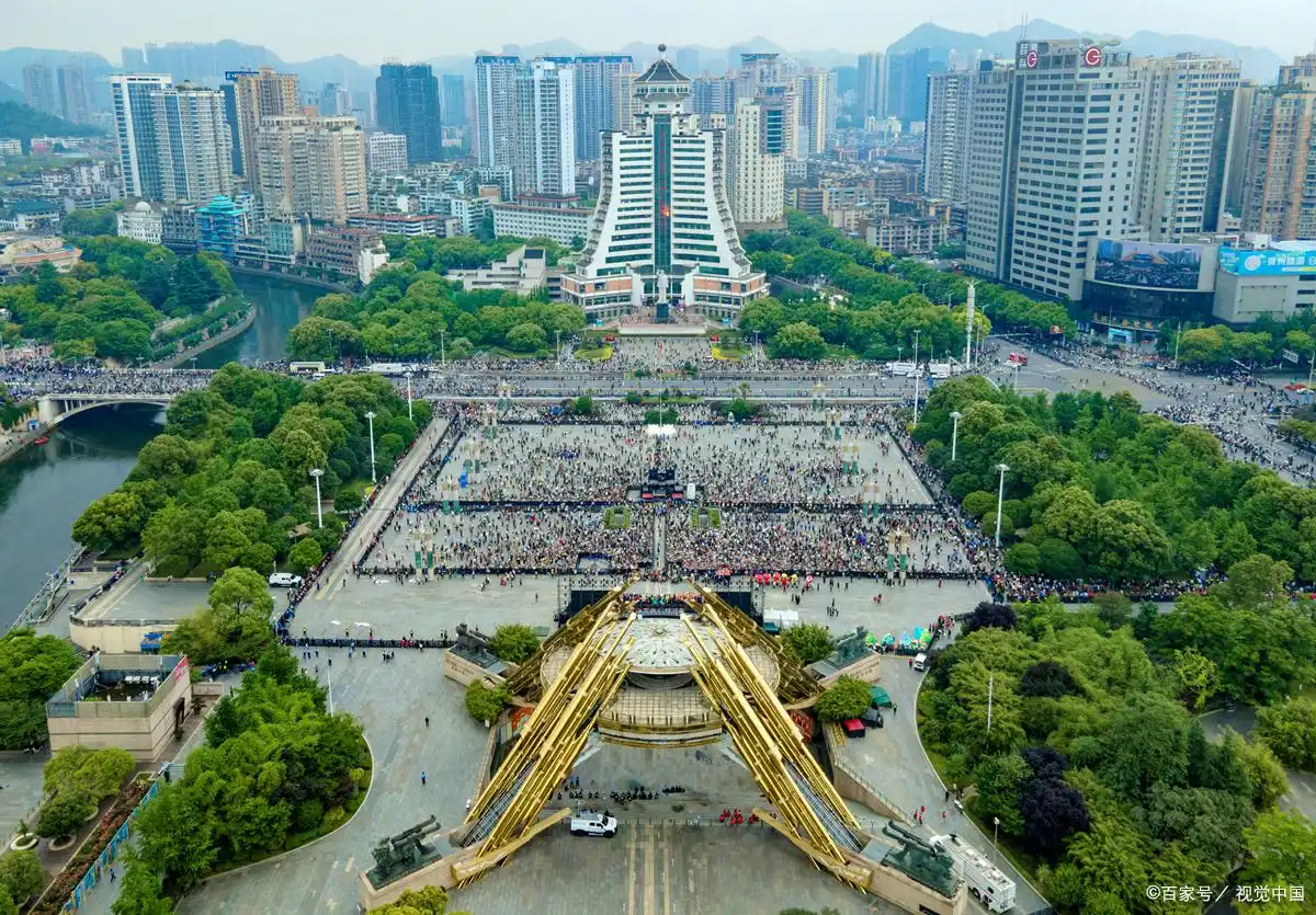 暑假适合带孩子旅游的地方_大理古城亲子游_青岛夏日旅游攻略