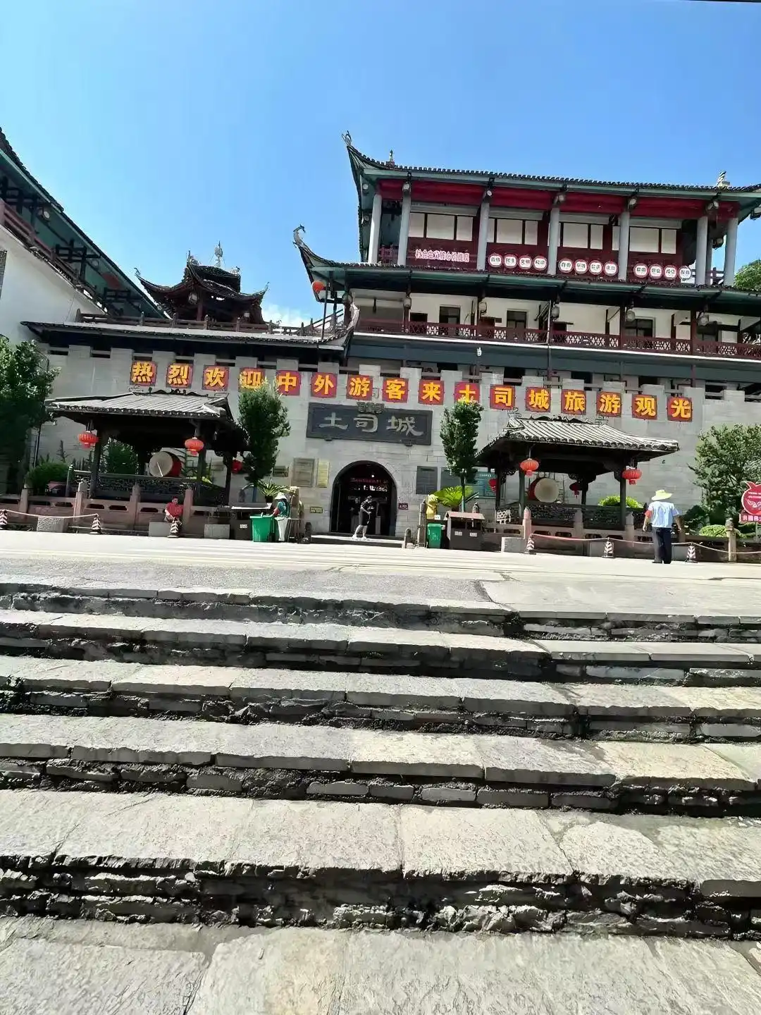 7-8月份避暑最佳地方_云南沙溪古镇_贵州六盘水避暑胜地