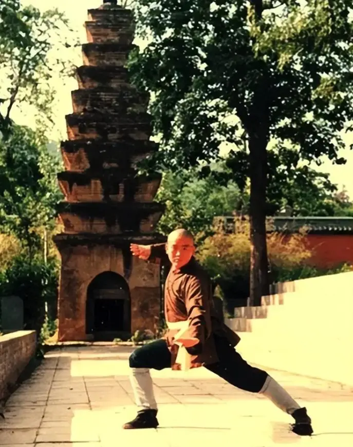 释永信少林寺相遇_释永信老方丈关系_释永信到底是怎样的人