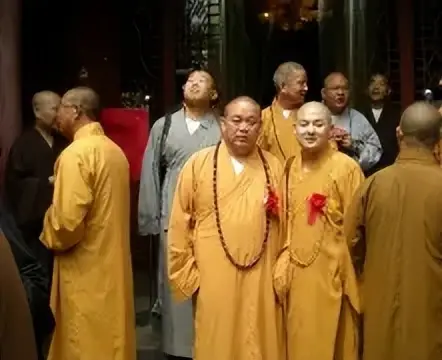 释永信 少林寺 商业帝国_释永信 少林寺 财富质疑_释永信到底是怎样的人