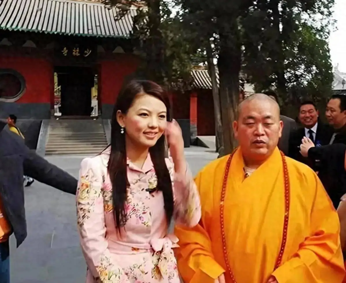 李湘少林寺采访视频争议_释永信到底是怎样的人_释永信挪用寺院资金与私生子调查