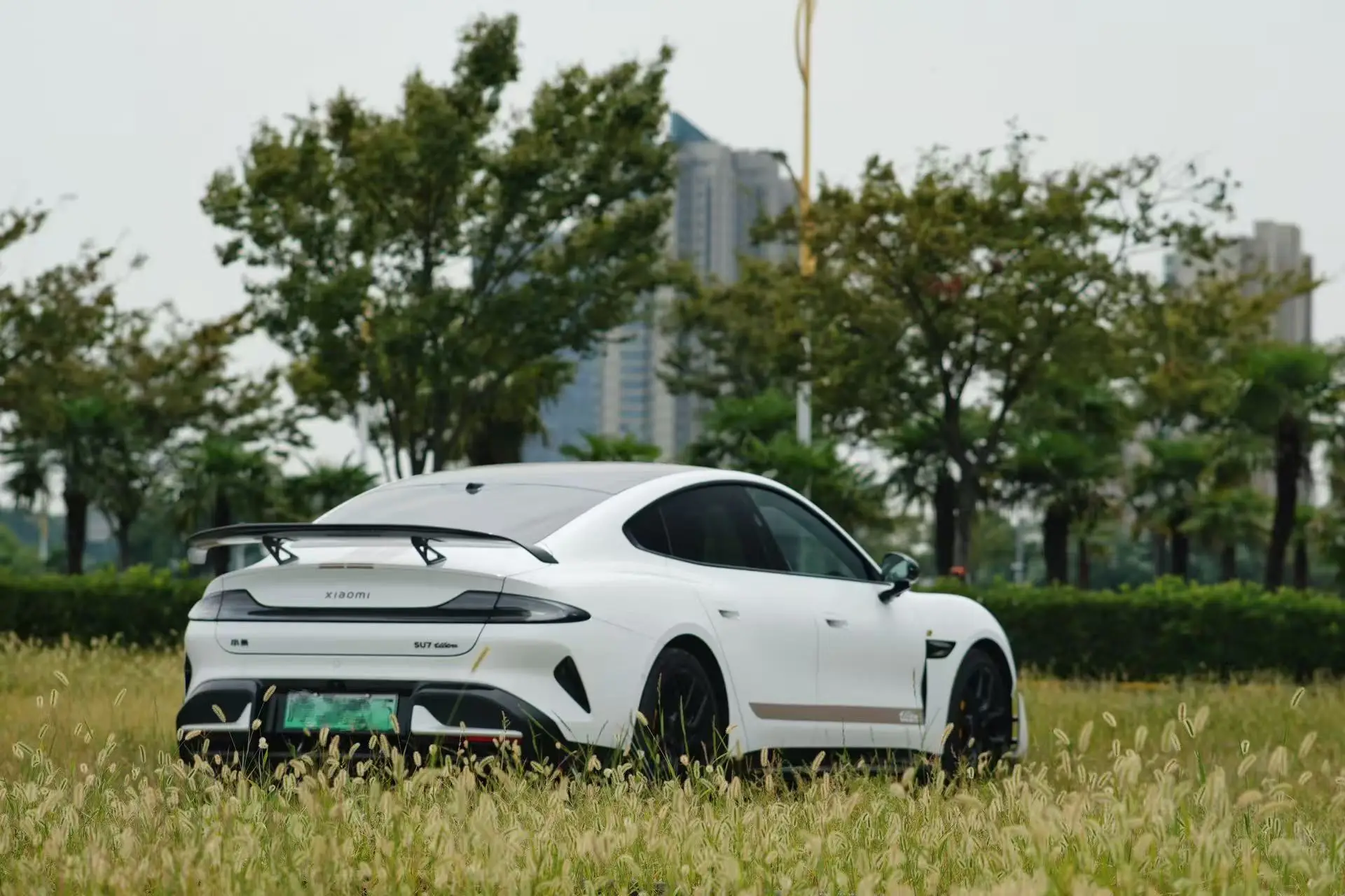 小米su7_小米SU7 Ultra 雷军 纽北圈速保时捷Taycan Turbo GT极致性价比