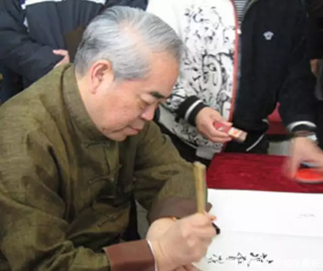 范曾艺术人生_范曾感情经历_画家范增