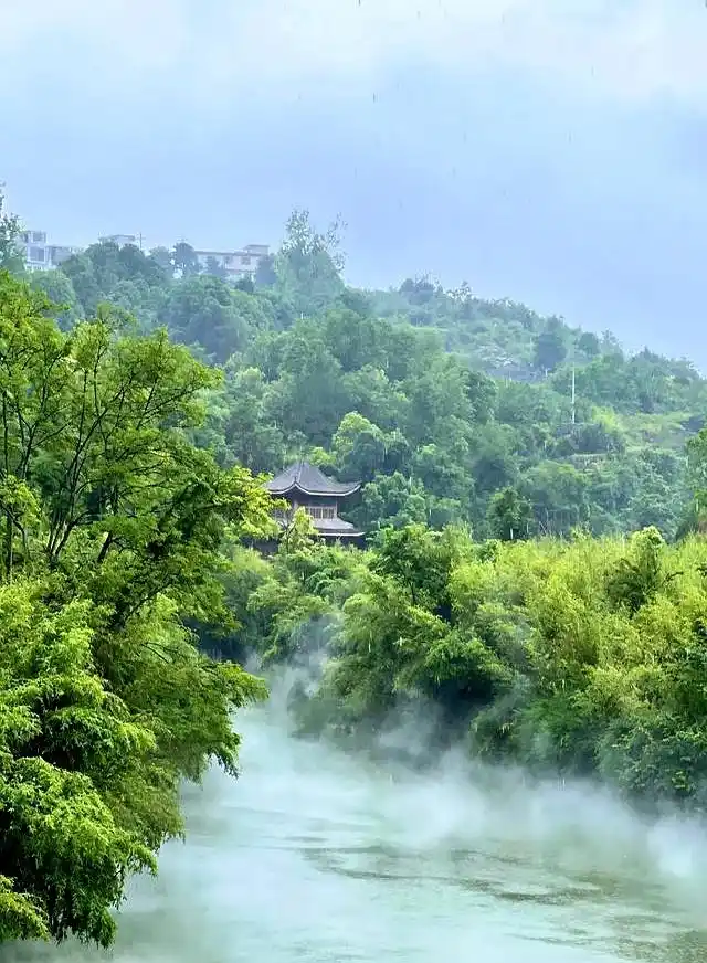 7-8月份避暑最佳地方_青海湖旅游攻略_祁连草原旅行体验