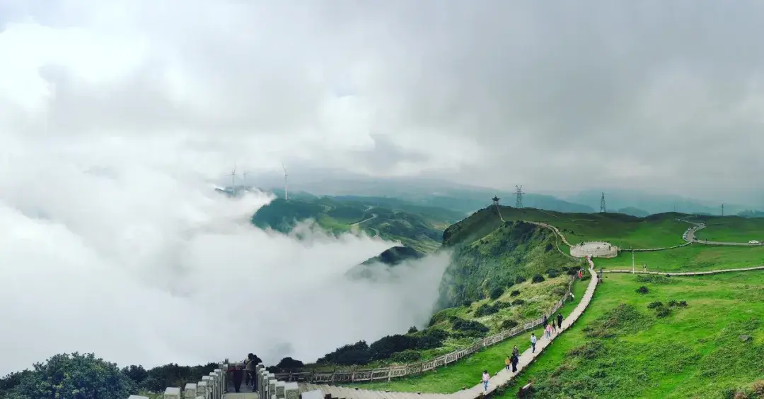 7-8月份避暑最佳地方_中国避暑胜地推荐_夏季清凉旅游目的地