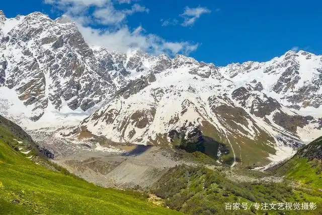 避暑胜地云南香格里拉旅游攻略_7-8月份避暑最佳地方_雨崩徒步路线攻略