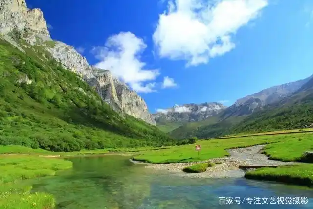 雨崩徒步路线攻略_7-8月份避暑最佳地方_避暑胜地云南香格里拉旅游攻略