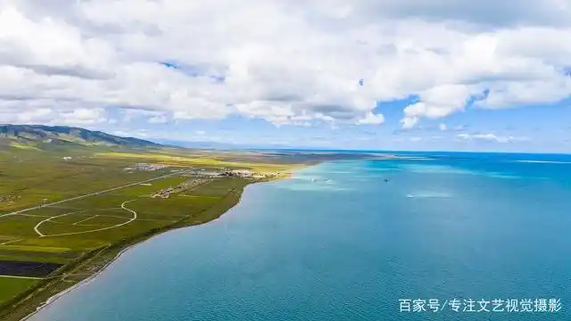避暑胜地云南香格里拉旅游攻略_雨崩徒步路线攻略_7-8月份避暑最佳地方