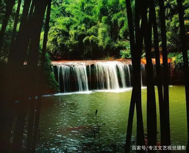7-8月份避暑最佳地方_雨崩徒步路线攻略_避暑胜地云南香格里拉旅游攻略