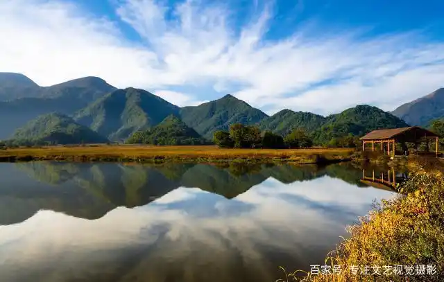 避暑胜地云南香格里拉旅游攻略_7-8月份避暑最佳地方_雨崩徒步路线攻略