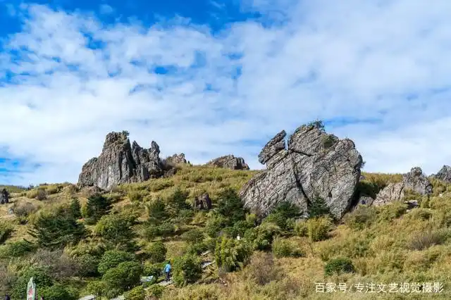 7-8月份避暑最佳地方_避暑胜地云南香格里拉旅游攻略_雨崩徒步路线攻略