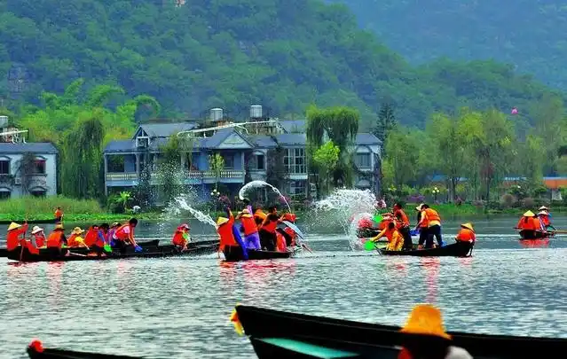 普者黑荷花旅游_夏季避暑胜地_7-8月份避暑最佳地方